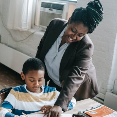 3 Sure Signs That Your Child Needs a Tutor