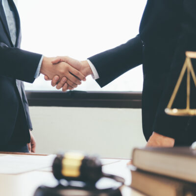 How to Hire the Best Lawyer to Represent You